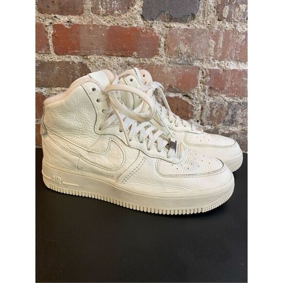 Nike Air Force 1 High Sculpt Sail Off White Sneakers Women’s Size 7.5 DC3590-102 - Picture 1 of 15